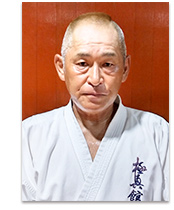 ���c �����Y ���i